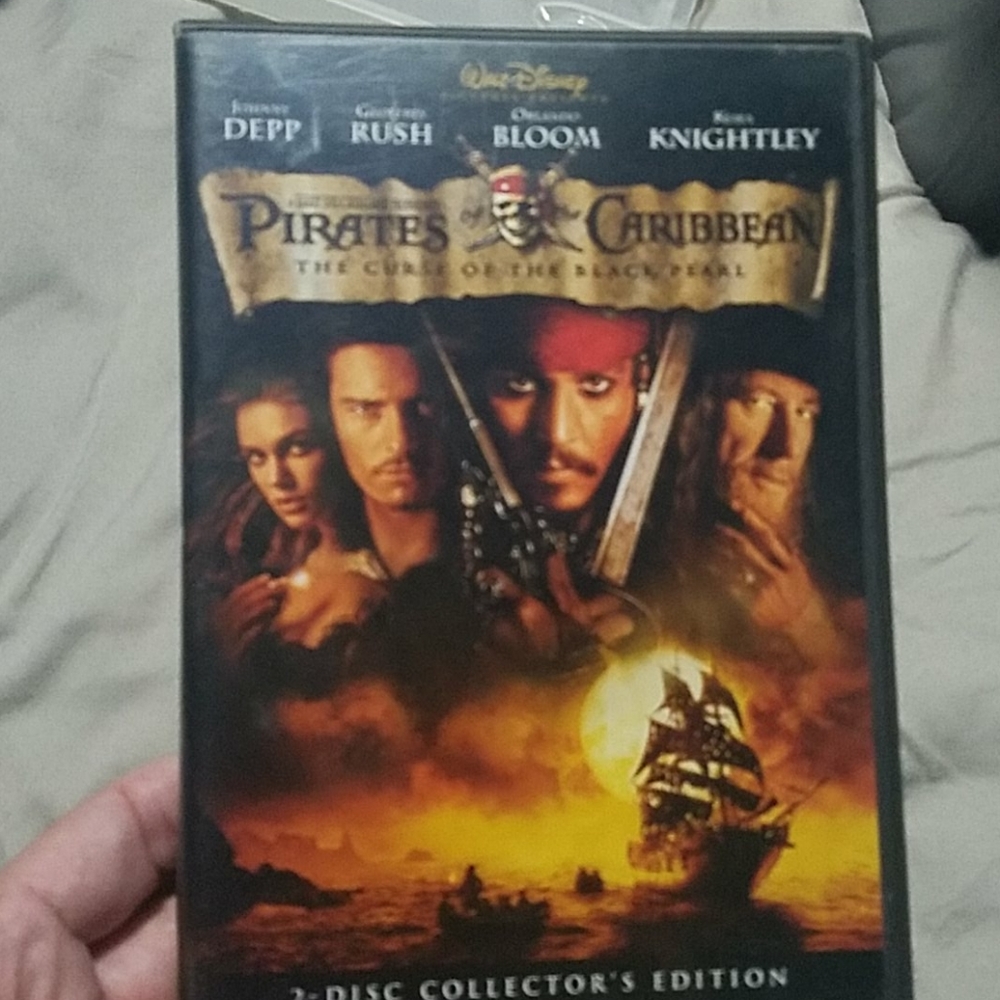 DVD... PIRATES OF THE CARIBBEAN